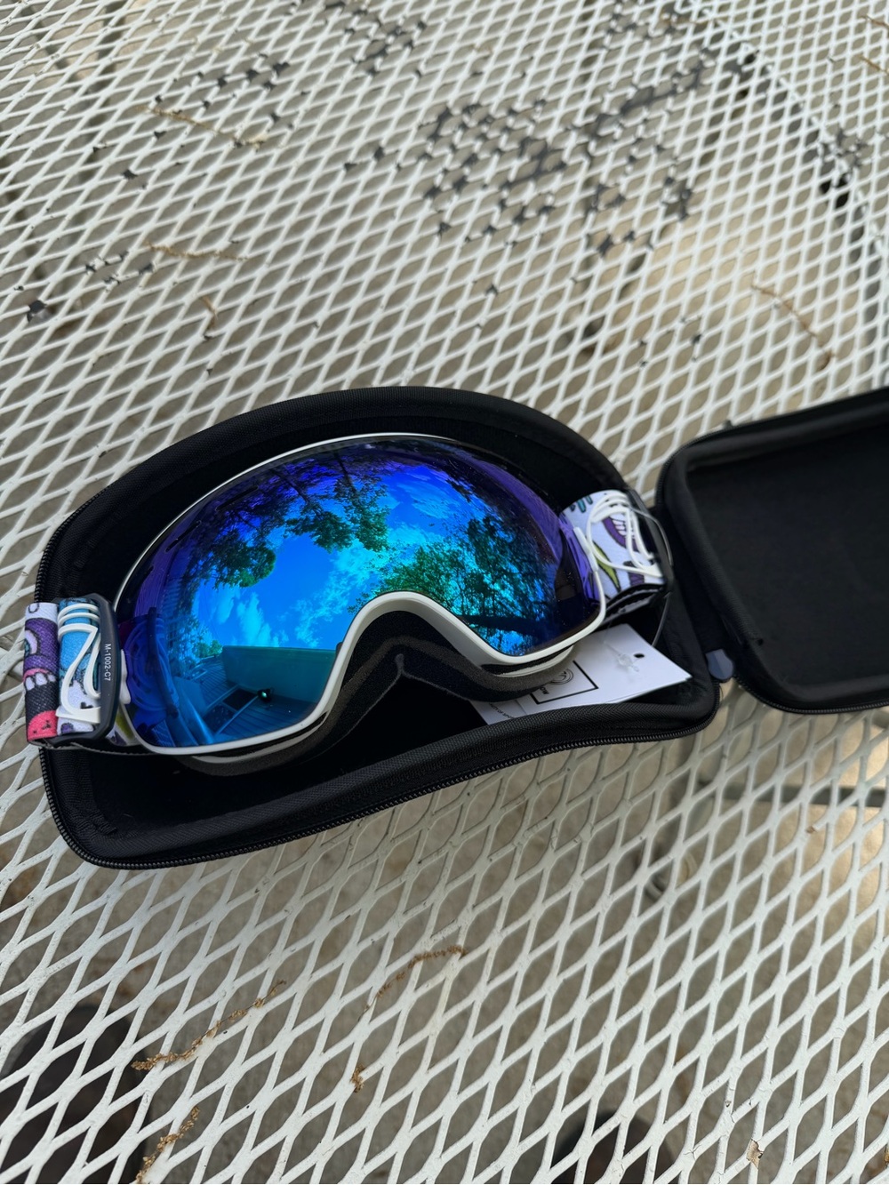 Kids Blue Mirrored Polarized Ski Snow Goggles with Patterned Strap